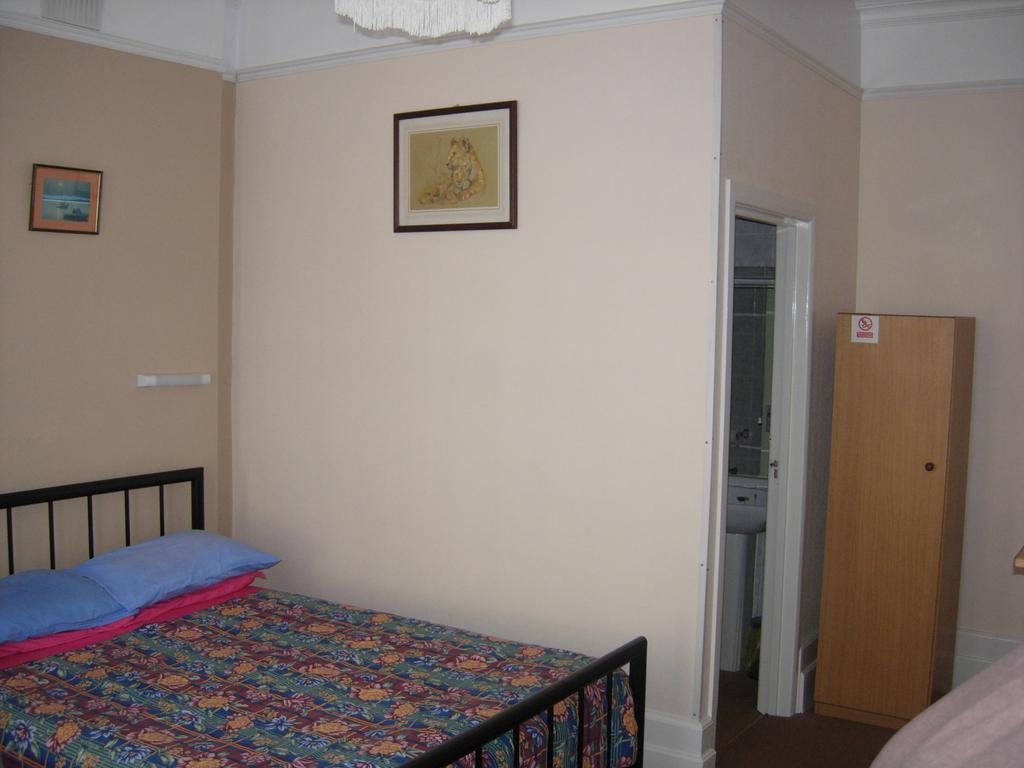 Longfield Guest House ドーバー 部屋 写真